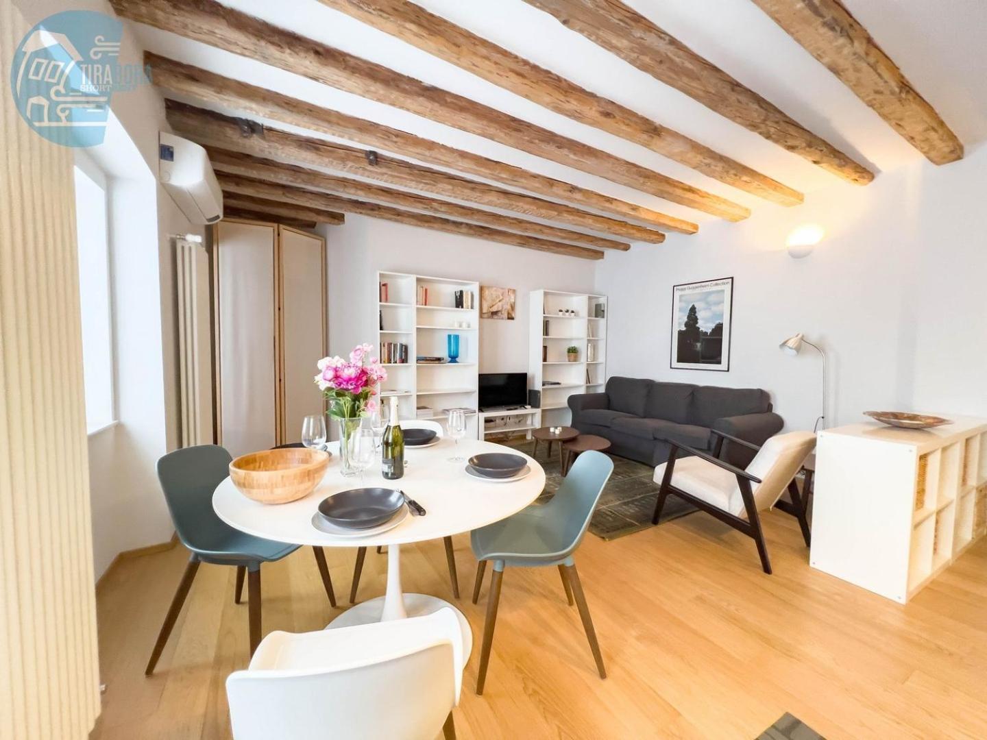 Ferienwohnung Mazzini 9 Tirabora Short Rent Triest Exterior foto