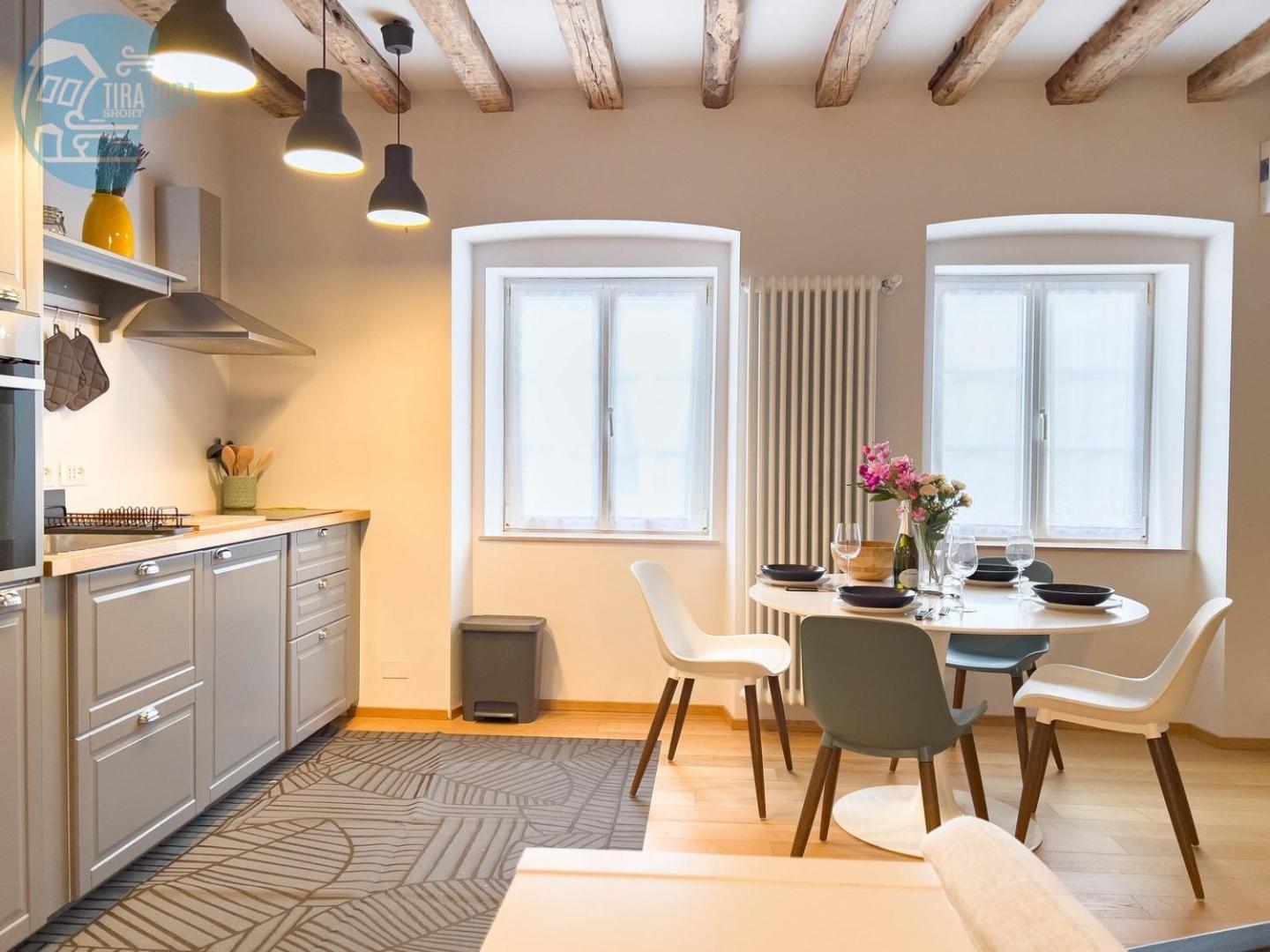 Ferienwohnung Mazzini 9 Tirabora Short Rent Triest Exterior foto