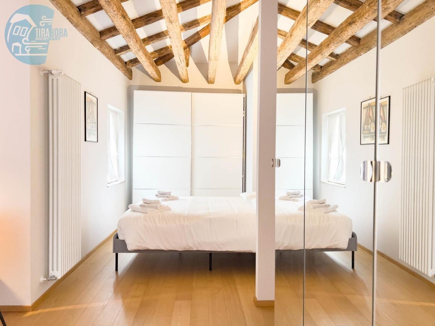 Ferienwohnung Mazzini 9 Tirabora Short Rent Triest Exterior foto