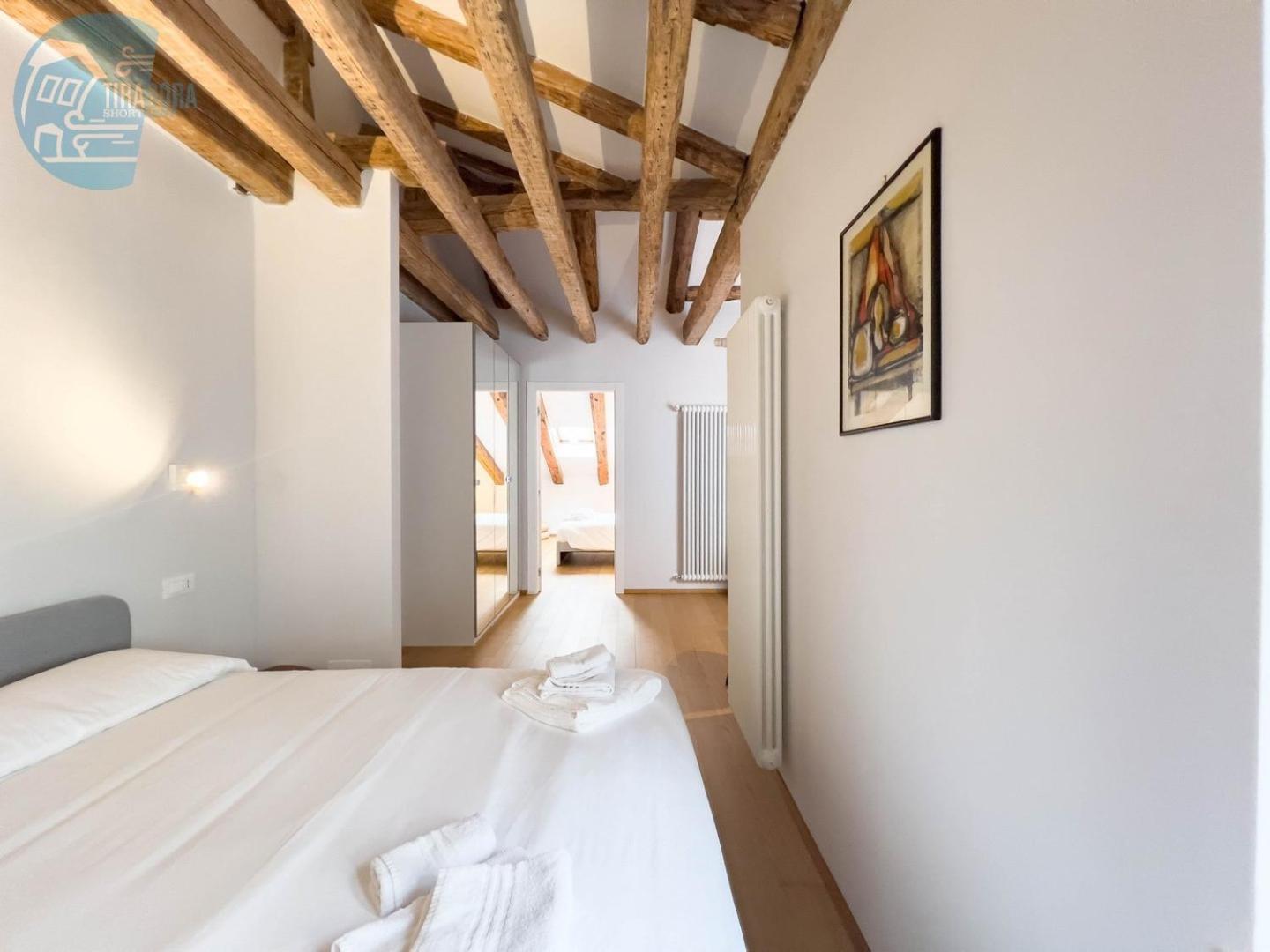 Ferienwohnung Mazzini 9 Tirabora Short Rent Triest Exterior foto