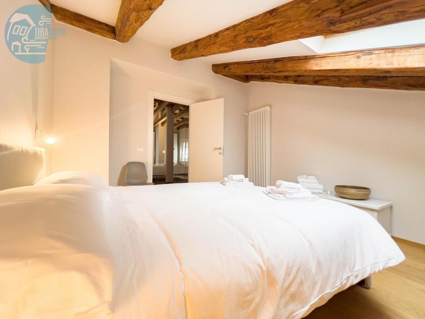 Ferienwohnung Mazzini 9 Tirabora Short Rent Triest Exterior foto
