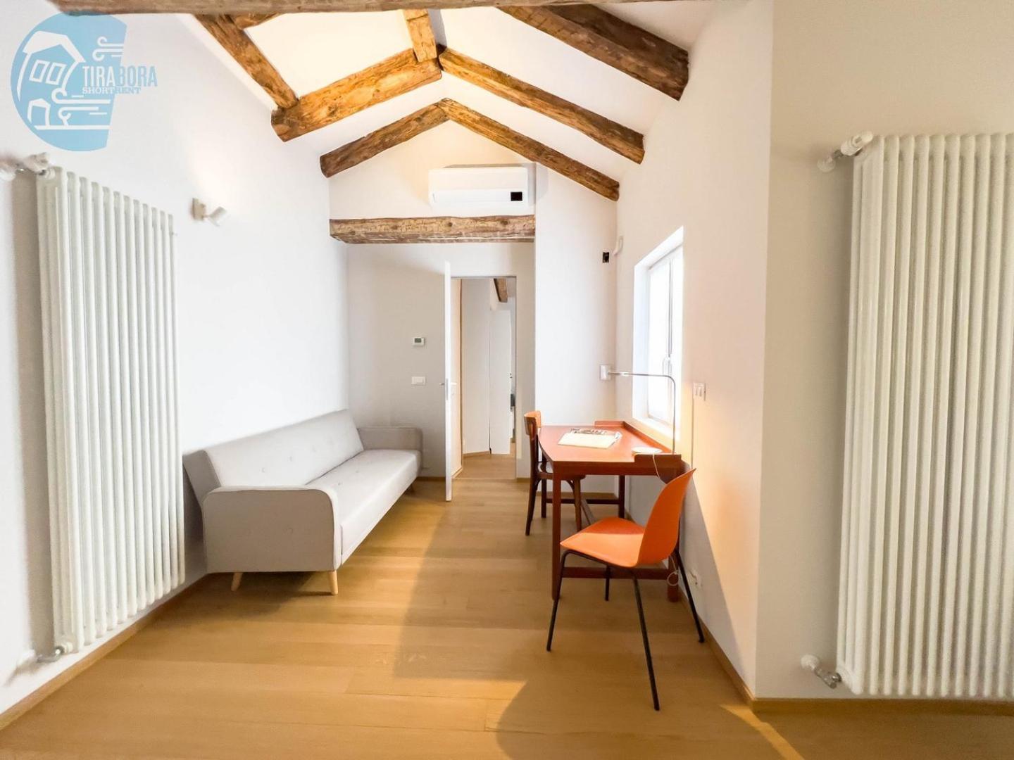 Ferienwohnung Mazzini 9 Tirabora Short Rent Triest Exterior foto